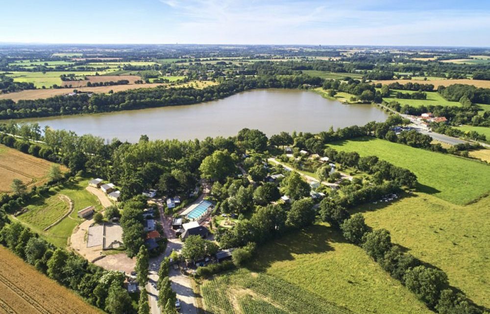 Camping avec piscine : lequel choisir pour ses vacances en Vendée ?